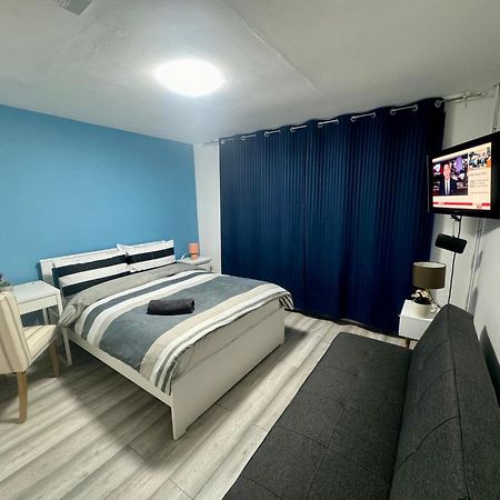 Tottenham Velvet Suites London Exteriör bild