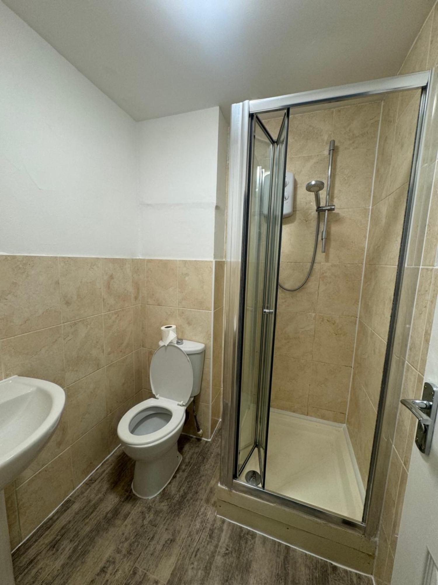 Tottenham Velvet Suites London Exteriör bild