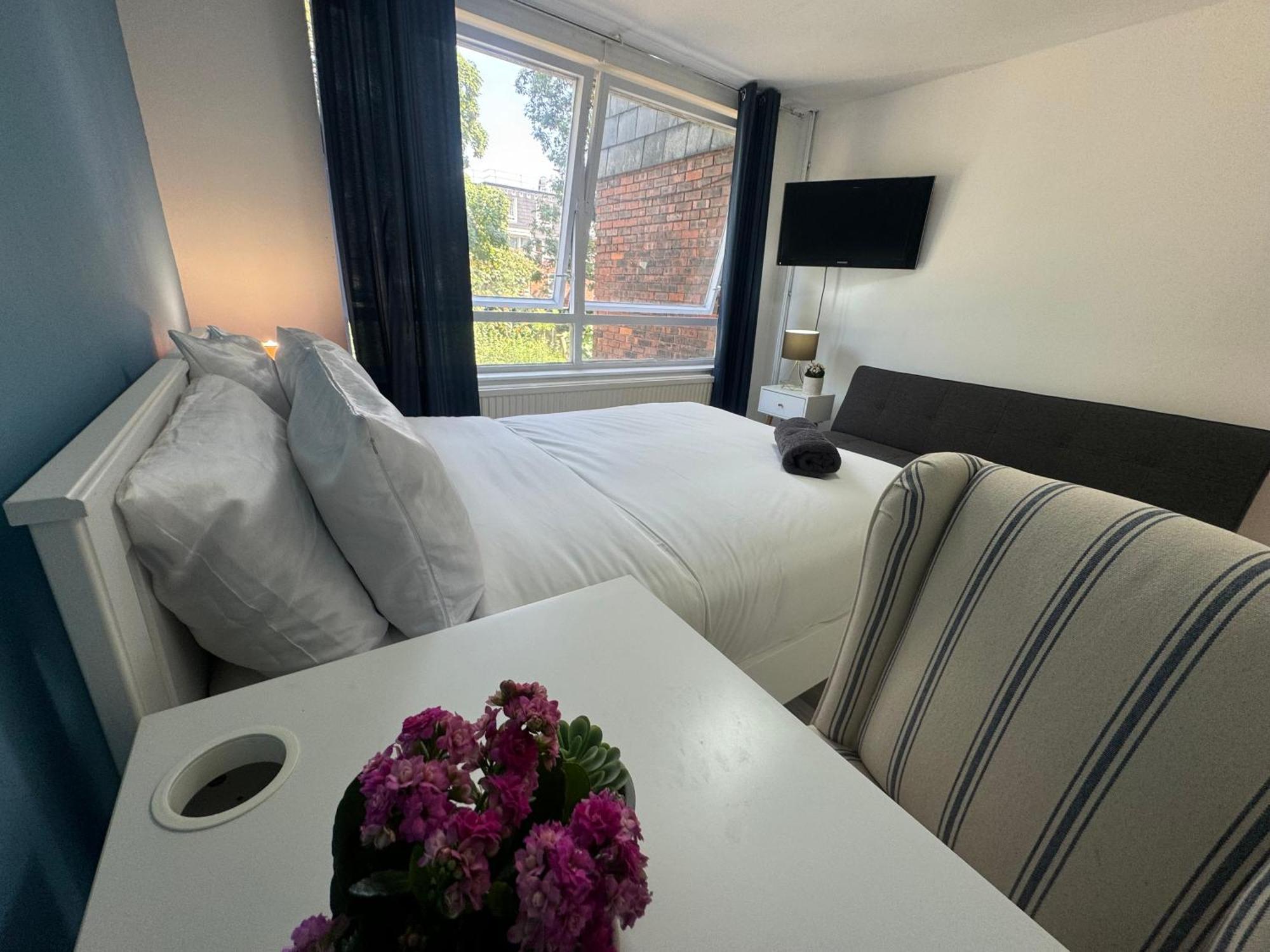 Tottenham Velvet Suites London Exteriör bild