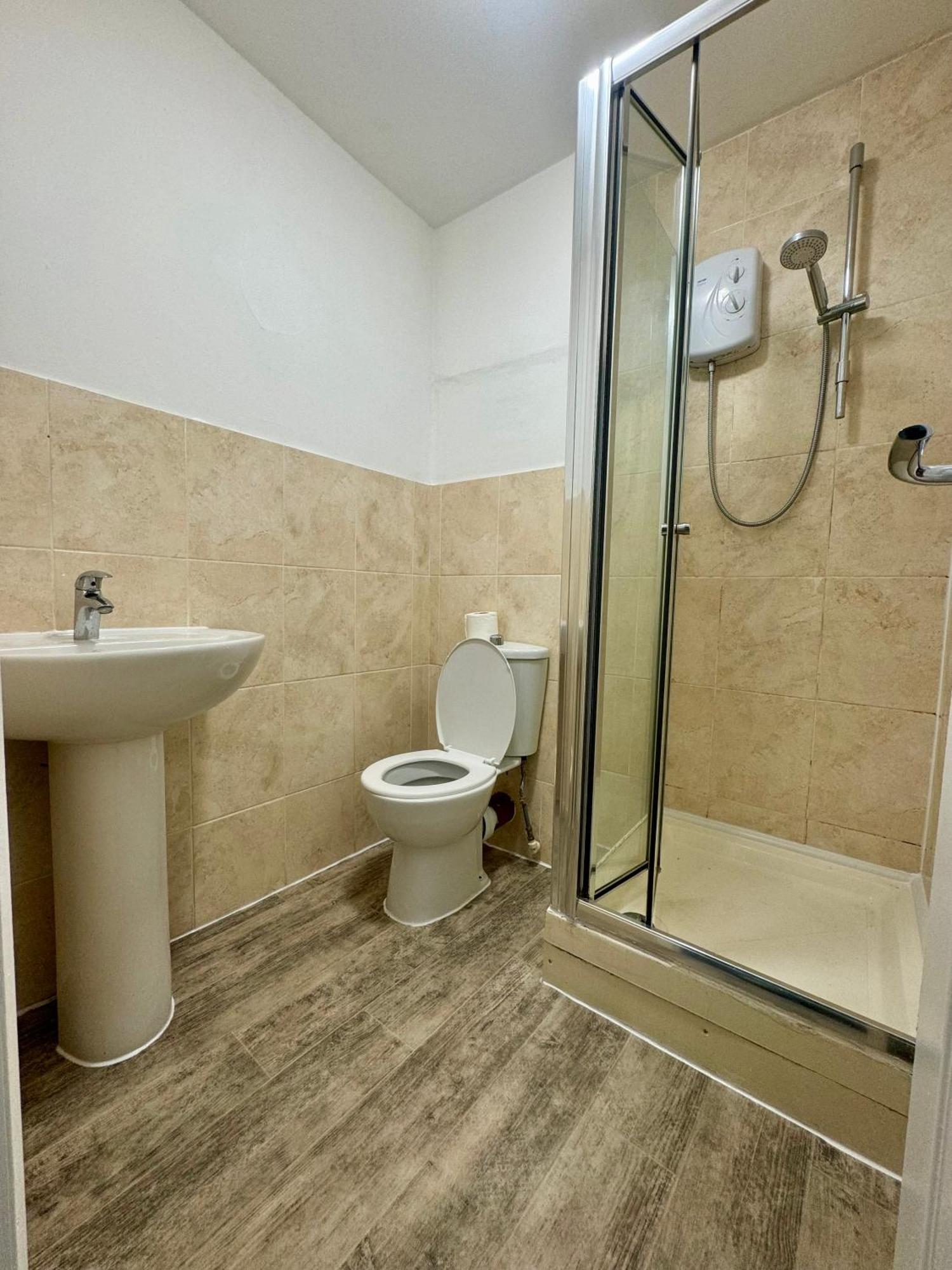 Tottenham Velvet Suites London Exteriör bild