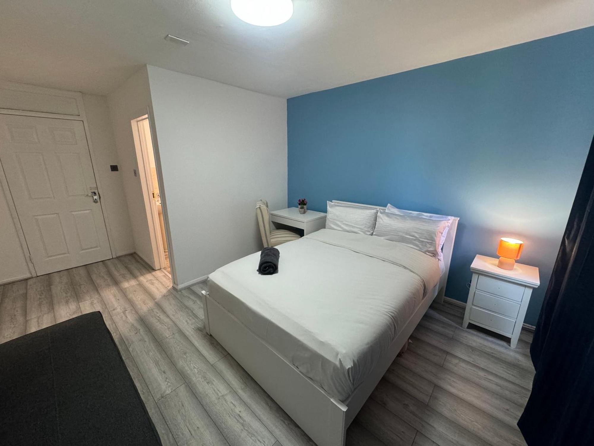Tottenham Velvet Suites London Exteriör bild