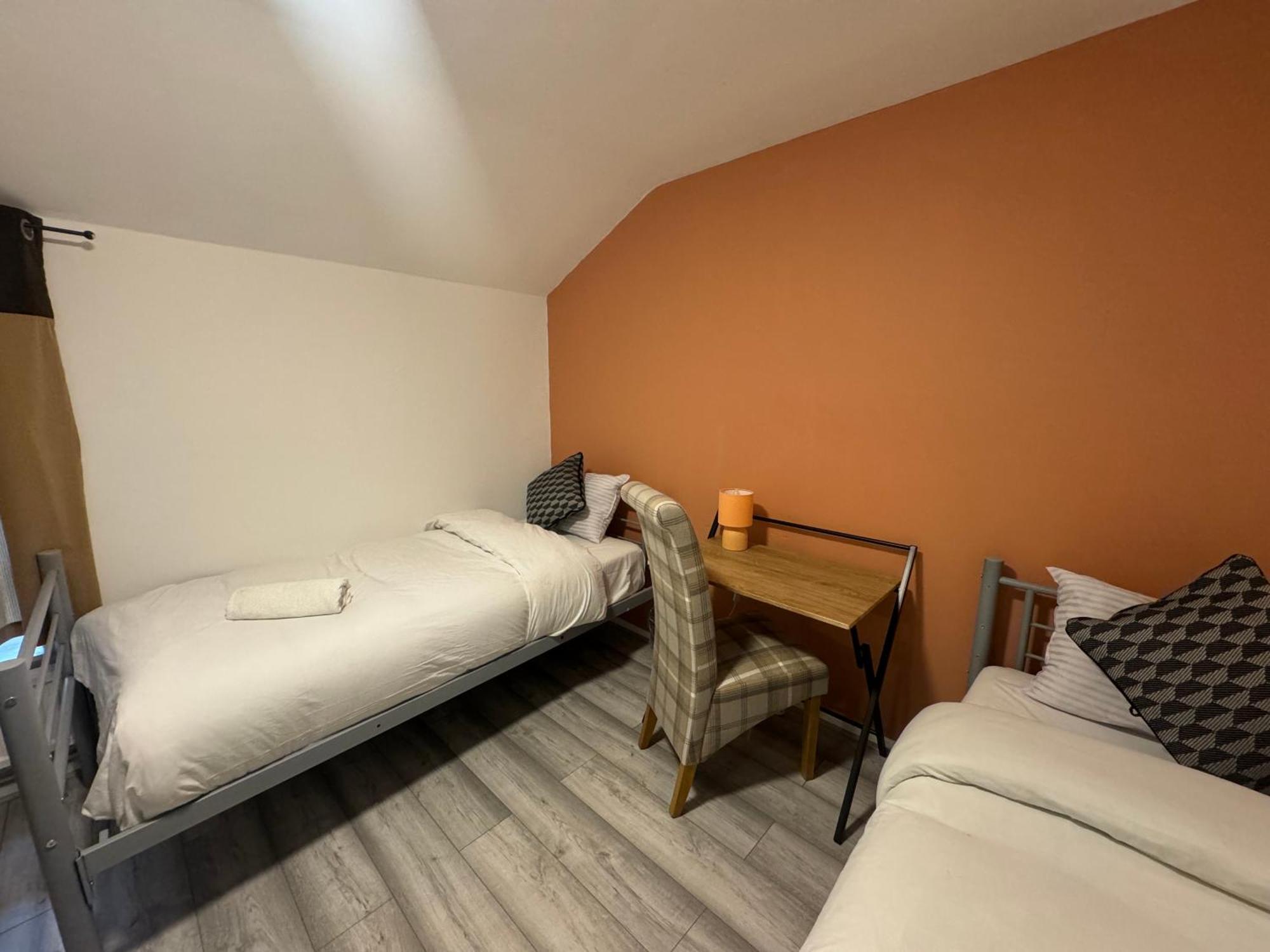 Tottenham Velvet Suites London Exteriör bild